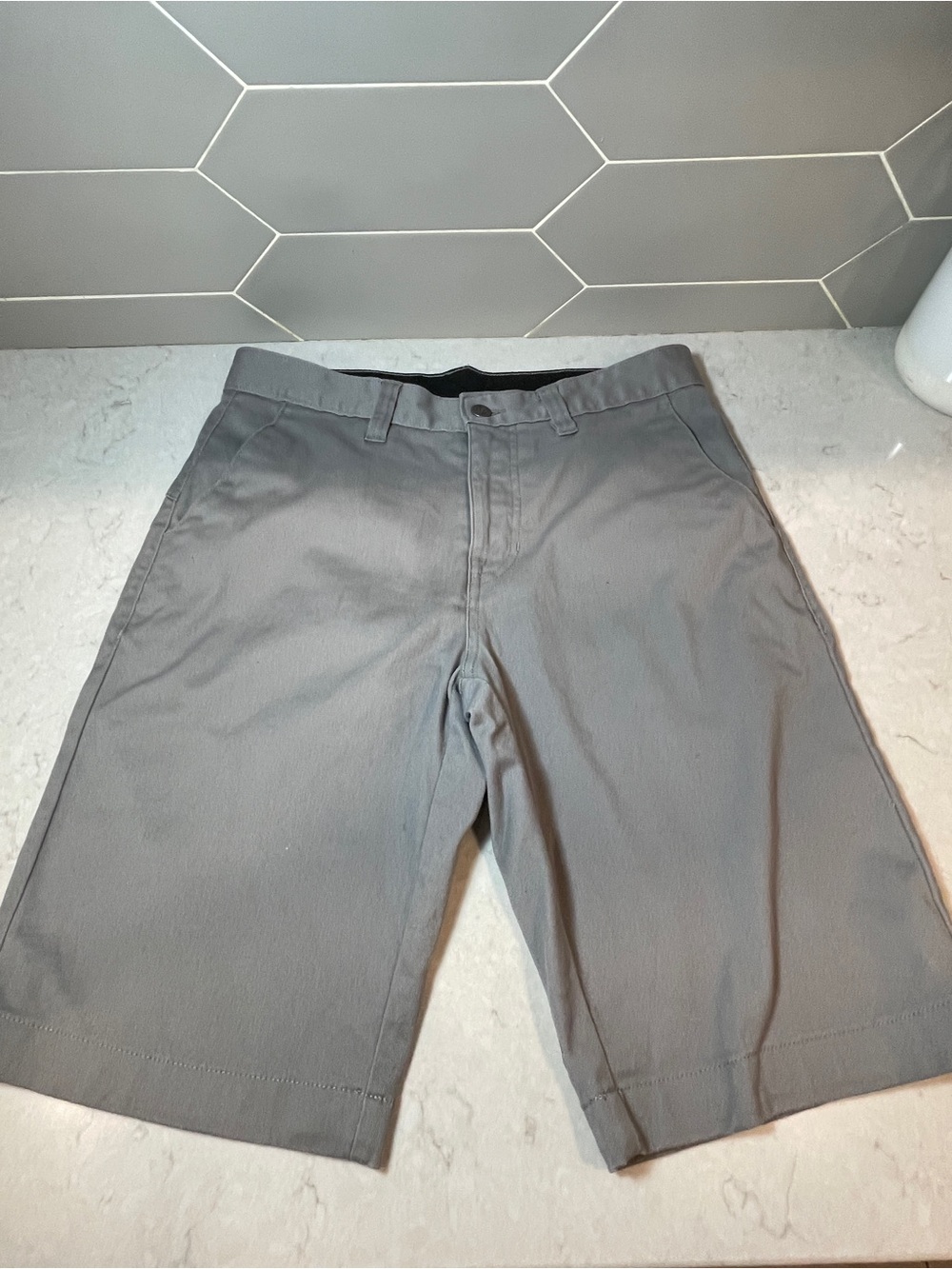 Volcom “Frickin Modern Stretch Chino” Size 30